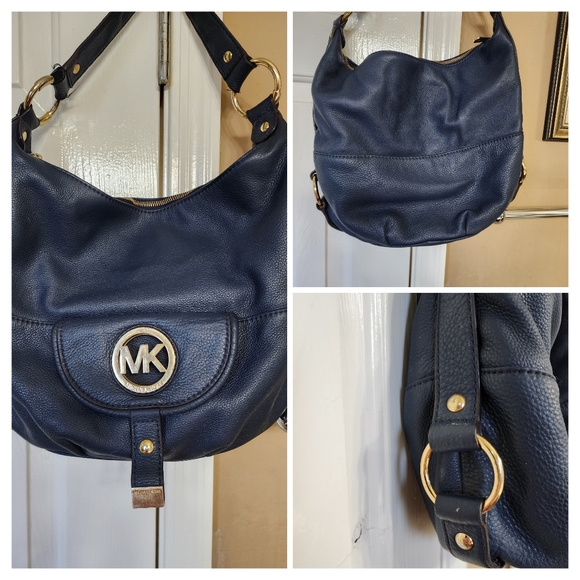 MICHAEL Michael Kors Handbags - Navy Michael Kors Purse